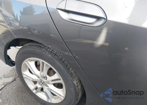 2011 Honda Insight Ex from USA, damaged, VIN JHMZE2H72BS008161